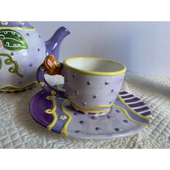 Home Interiors Bunny teapot with cup and saucer - Picture 4 of 14
